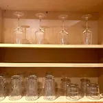 Cozy 1Br Retreat Near Transit, Dining And Parking