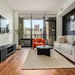 Boulevard Stays Walk Everywhere 5 Mins To Magnificent Mile River North 01