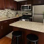 Cozy 1-Bedroom Apartment - Sunnyside 2N