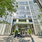 Sentral Michigan Avenue