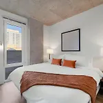 Hotel Corporate-friendly 4br Stylish & *