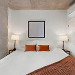 Corporate-friendly 4br Stylish & Hotel *