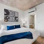 Corporate-friendly 4br Stylish & * Chicago
