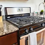 Homey Vibes Furnished 1Br Apt - Wlawn 2W