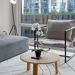Hotel 4br Modern Gem Sleek Bright & Chicago