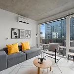 Hotel 4br Modern Gem Sleek Bright &