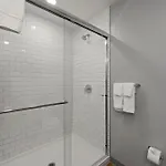4br Modern Gem Sleek Bright & Chicago