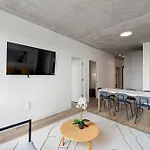 4br Modern Gem Sleek Bright & * Chicago