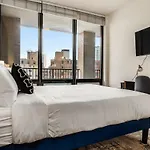 Apartment Boulevard 5 Mins To Riverwalk & Mag Mile 03 *