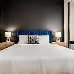 Apartment Boulevard 5 Mins To Riverwalk & Mag Mile 03 *