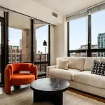 Boulevard Stays Walk Everywhere 5 Mins To Magnificent Mile River North 05