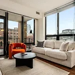 Boulevard Stays Walk Everywhere 5 Mins To Magnificent Mile River North 02