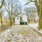 2 Mi To Red Line Chicago Home Near Sherman Park