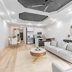 Spacious 3bdr Luxury Penthouse Apartment