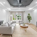 Spacious 3bdr Luxury Penthouse