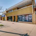 Walk To Train And Bus Updated Chicago Apartment