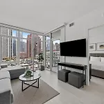 Level Chicago - Fulton Market