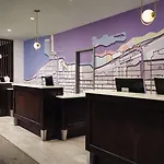 Hampton Inn Chicago Downtown/Magnificent Mile