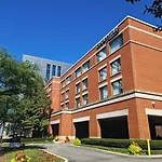 Courtyard By Marriott Chicago At Medical District-Uic