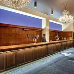 Hotel The Drake
