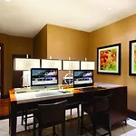 Hilton Magnificent Mile Hotel 3*