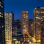 Hotel Hilton Magnificent Mile Chicago