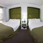 Hotel Express - Magnificent Mile By Ihg 3*
