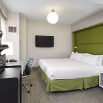 Express - Magnificent Mile By Ihg Hotel