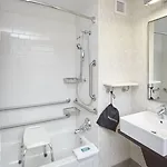 Express - Magnificent Mile By Ihg Hotel 3*