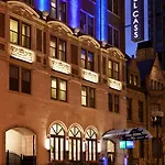 Hotel Express - Magnificent Mile By Ihg 3*