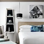 The Blackstone, Autograph Collection Hotel 4*