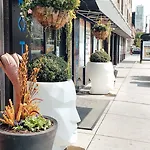 Hotel Versey Chicago Lincoln Park