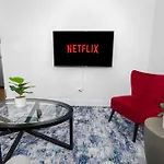 City Views And Convenient 3Br Suite For Group Of 8 Guests Near Mccormick, Shedd Aquarium, Museum Campus & Navy Pier