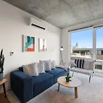 Group-ready 3br Sleek Design & Great Location *