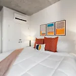 Group-ready 3br Sleek Design & Great Location Chicago