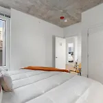 Group-ready 3br Sleek Design & Great Location