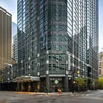 Hyatt Centric Magnificent Mile 4*