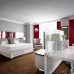 Hotel Downtown, Autograph Collection Chicago