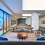 Hotel Downtown, Autograph Collection Chicago