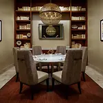 Courtyard By Marriott Chicago Downtown/Magnificent Mile