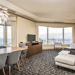 The Buckingham 3*