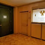 The Buckingham 3*