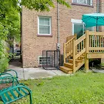 2 Mi To South Shore Beach Urban Retreat With Yard