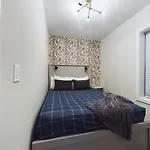 2Br With Onsite Parking And Laundry Just 4 Min To Downtown