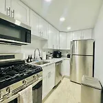 Quiet 1 Bedroom 1 Free Parking High Speed Wi-Fi