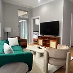 1 Garage Parking Pool Table Up To 1Gb Wifi Speed