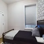 2Br With Onsite Parking And Laundry Just 4 Min To Downtown