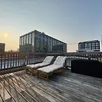 Huge! 3 King Bedrooms With Private Rooftop Lounge On Fulton Market