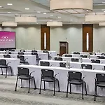 Crowne Plaza - West Loop By Ihg Hotel 3*