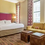 Hotel Hampton Majestic Theatre District Chicago